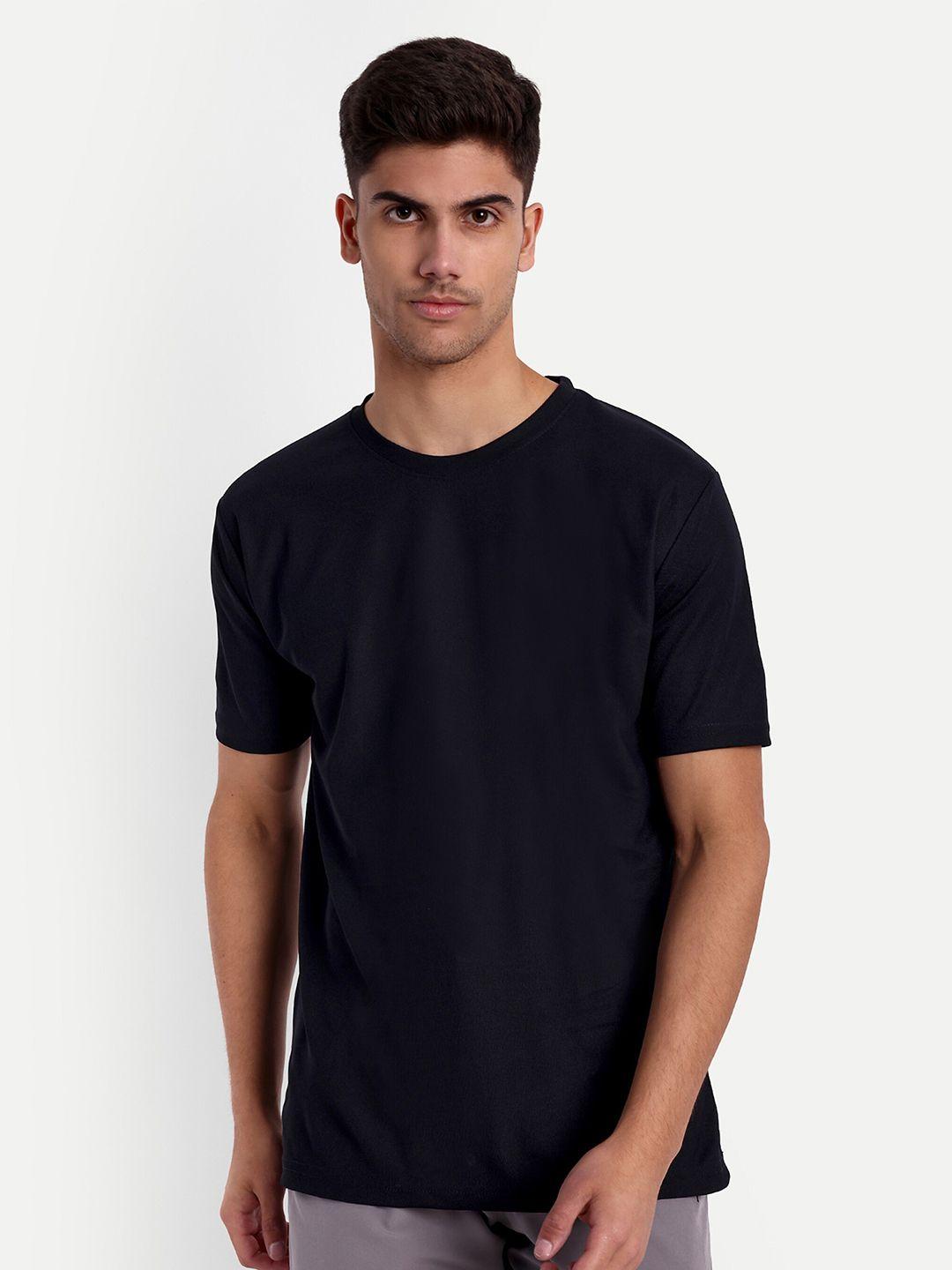 lyriss men black colourblocked dri-fit pockets t-shirt