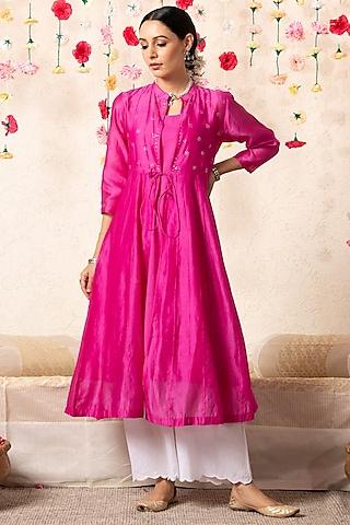 magenta-pink-chanderi-embellished-cape-set