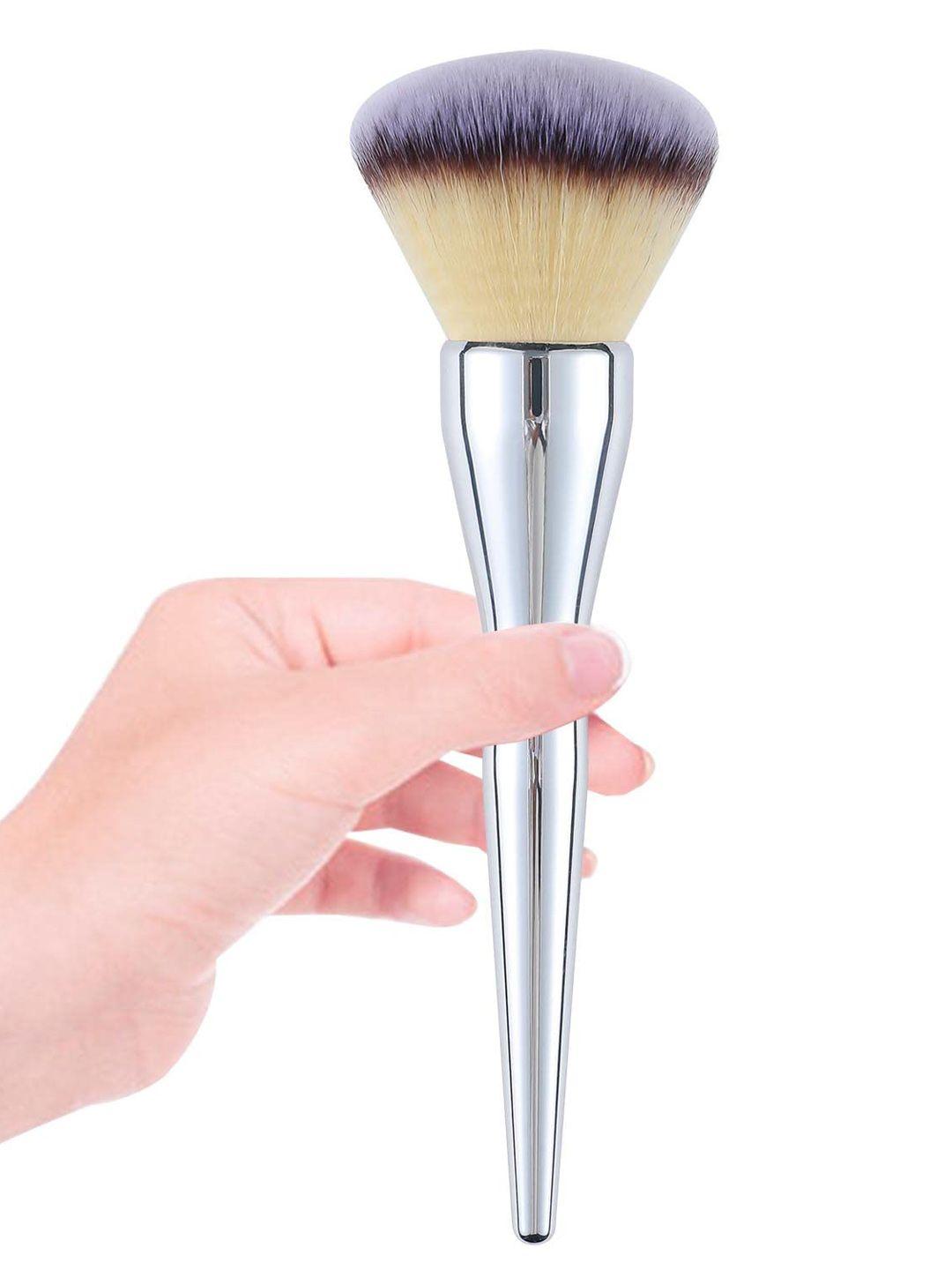 majestique makeup foundation blush brush for blending liquid