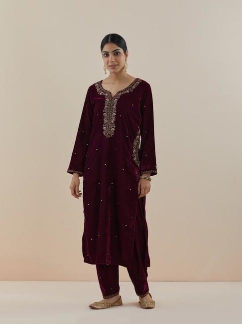 makaan.51 royal maroon raghbat hand embroidered velvet kurta with bottom