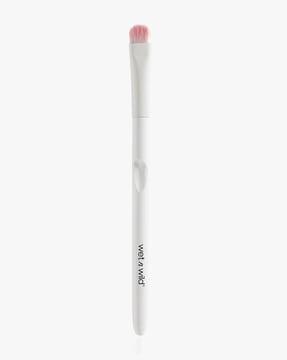 makeup brush - small eyeshadow brush