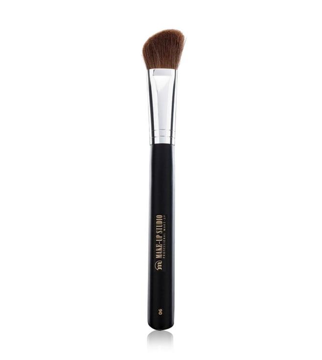 makeup studio blusher/shaper brush round