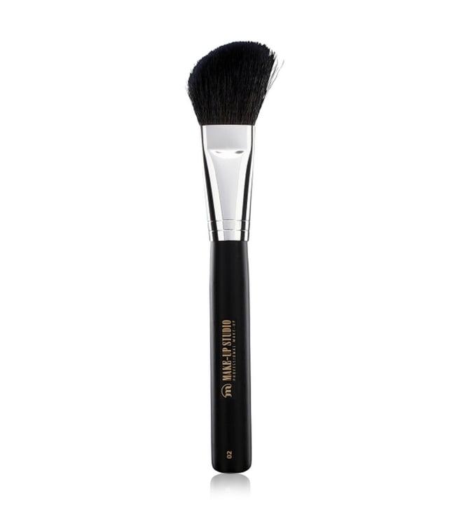makeup studio blusher brush angle shaped