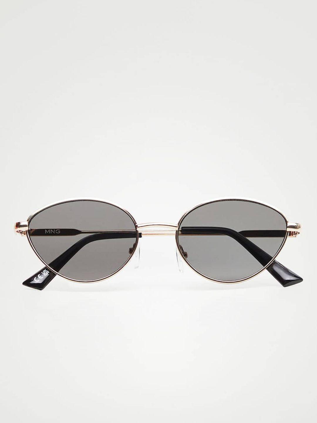 mango women black lens & black cateye sunglasses with uv protected lens