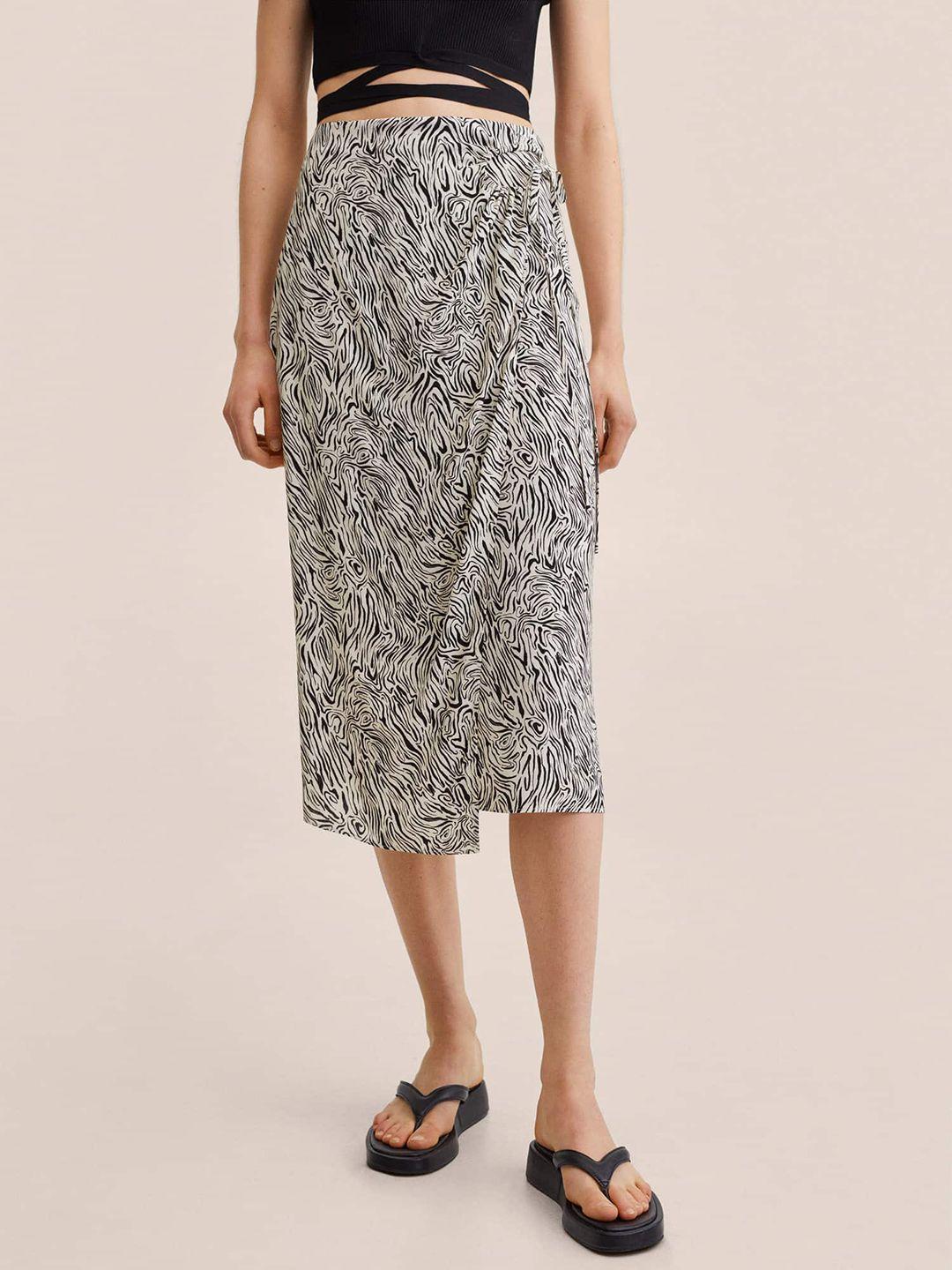 mango women white & black abstract printed a-line midi skirt