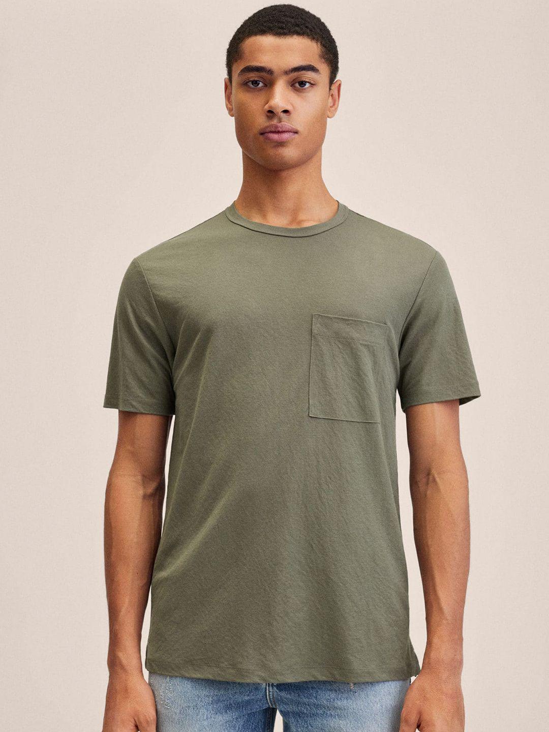 mango man olive green solid pocket detail  t-shirt