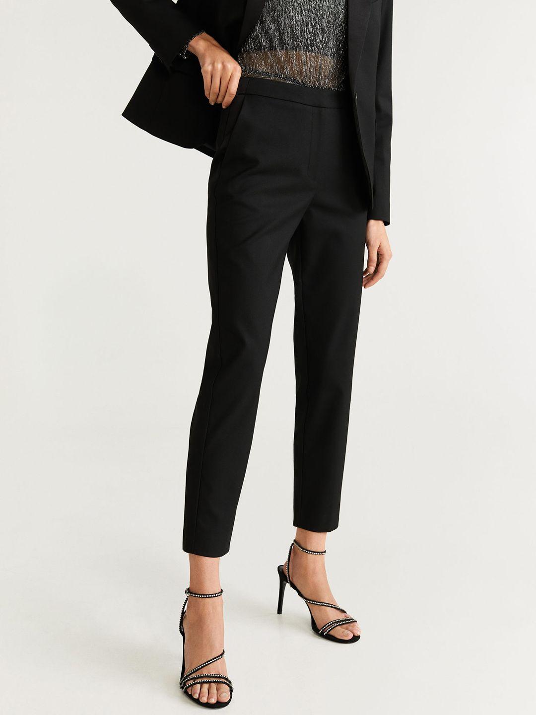 mango women black regular fit solid cropped trousers