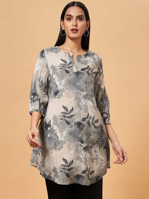 marigold lane grey floral print tunic