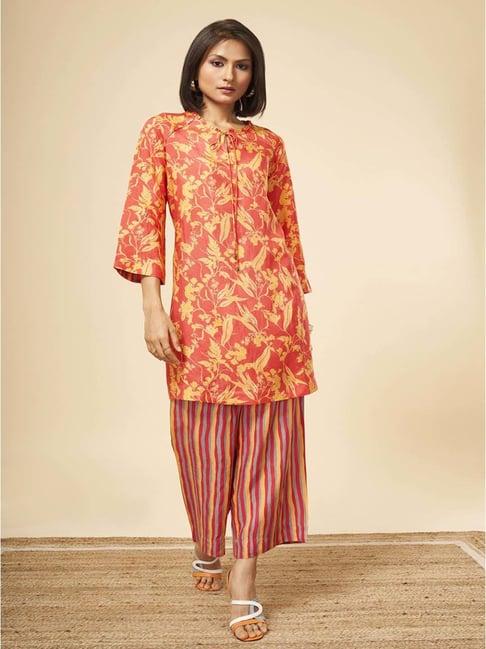 marigold lane pink & yellow printed tunic