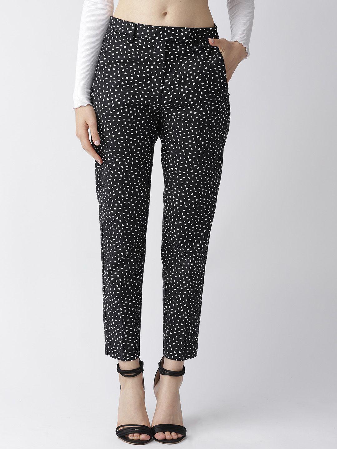 marks & spencer women black & white slim fit printed regular cropped trousers