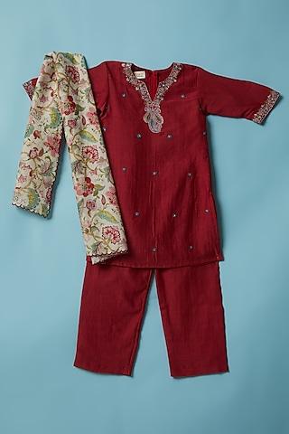 maroon chanderi embroidered kurta set for girls