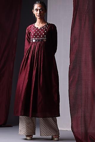maroon embroidered kurta set for girls