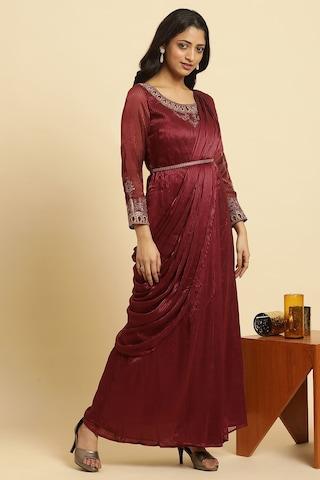 maroon embroidered polyester sari