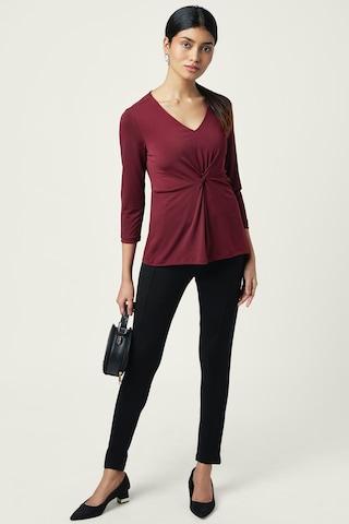 maroon solid formal 3/4th sleeves v neck women slim fit top