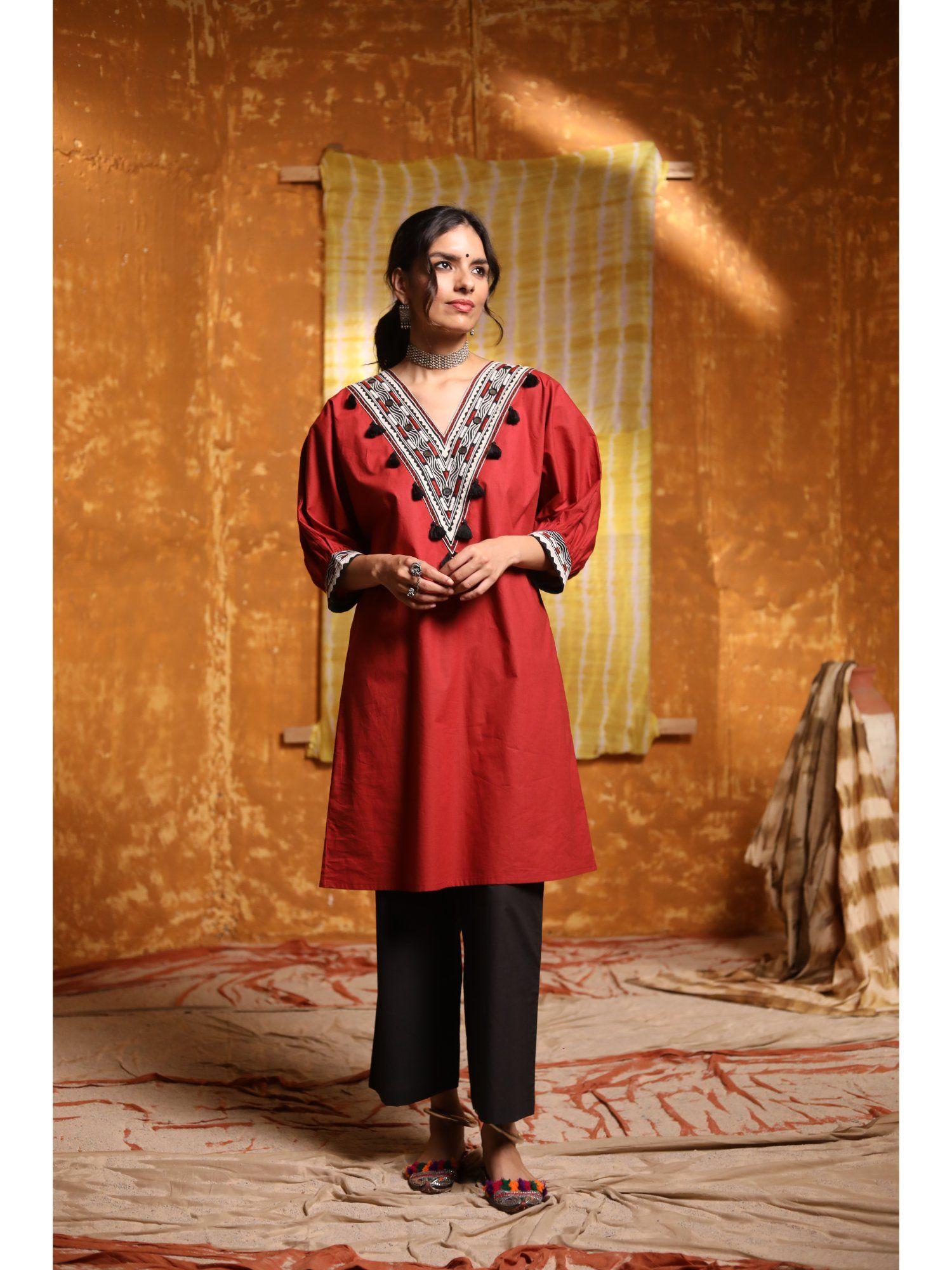 maroon cotton embroidered balloon sleeve kurta with pant (set of 2)