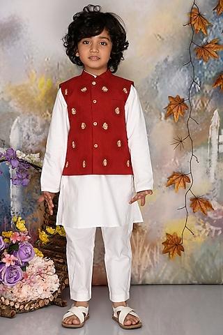 maroon cotton thread embroidered jacket set for boys