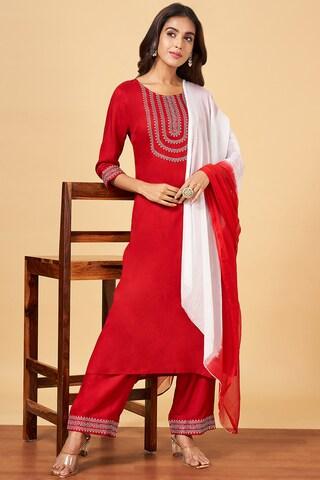 maroon embroidered casual 3/4th sleeves round neck women regular fit  pant kurta dupatta set