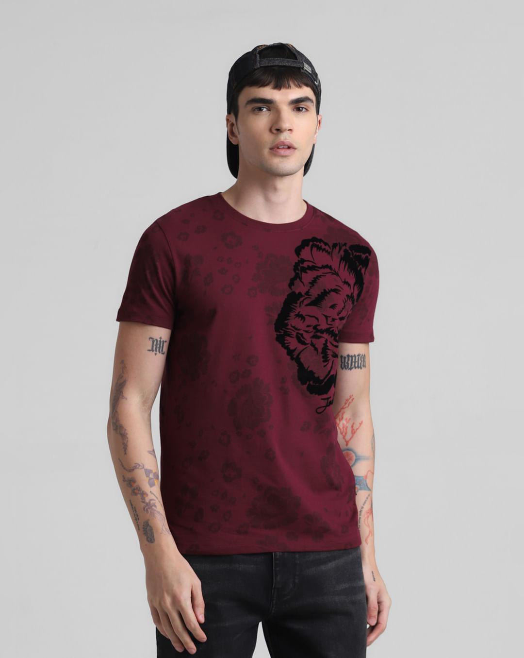 maroon floral print crew neck t-shirt
