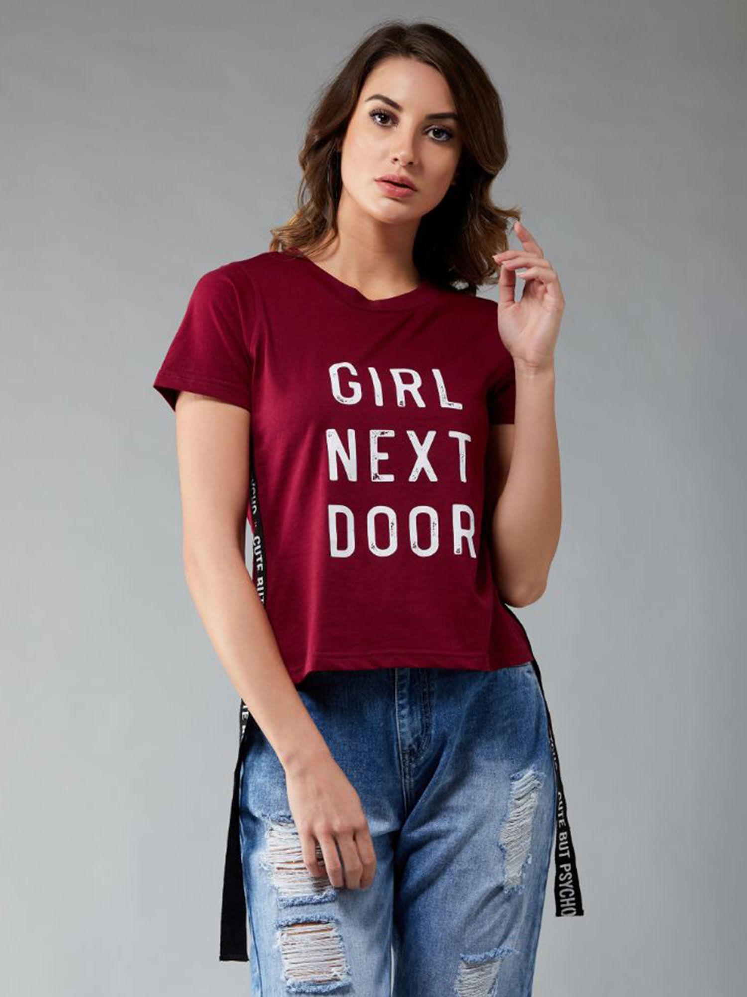 maroon printed t-shirt