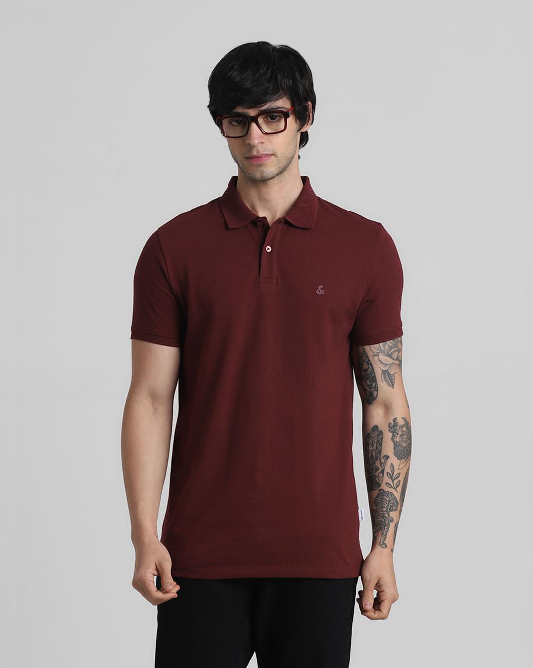 maroon solid polo neck t-shirt