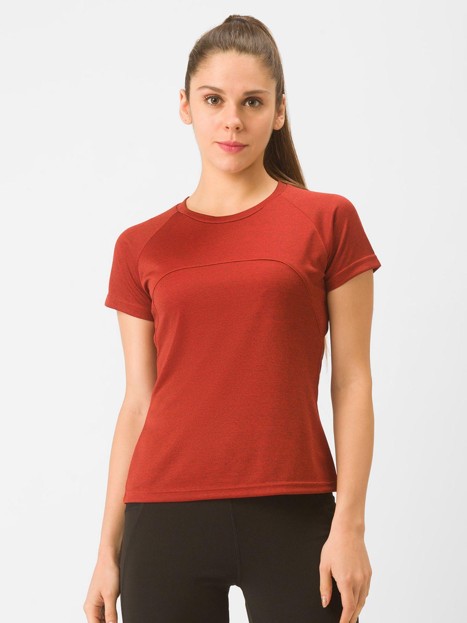 maroon solid t-shirt