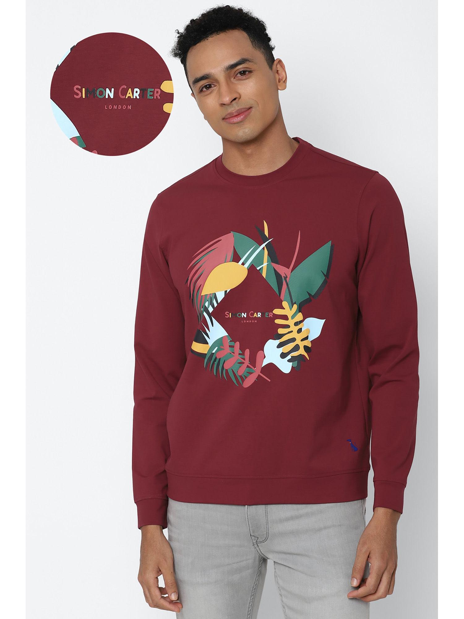 maroon sweatshirt