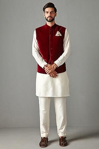 maroon velvet bundi jacket