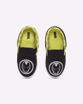 marvel avengers print slip-on casual shoes