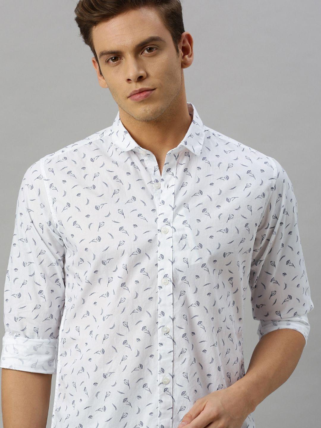 mast & harbour men white & navy blue regular fit printed casual shirt