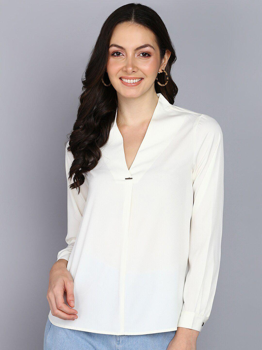 mast & harbour off white v-neck shirt style top