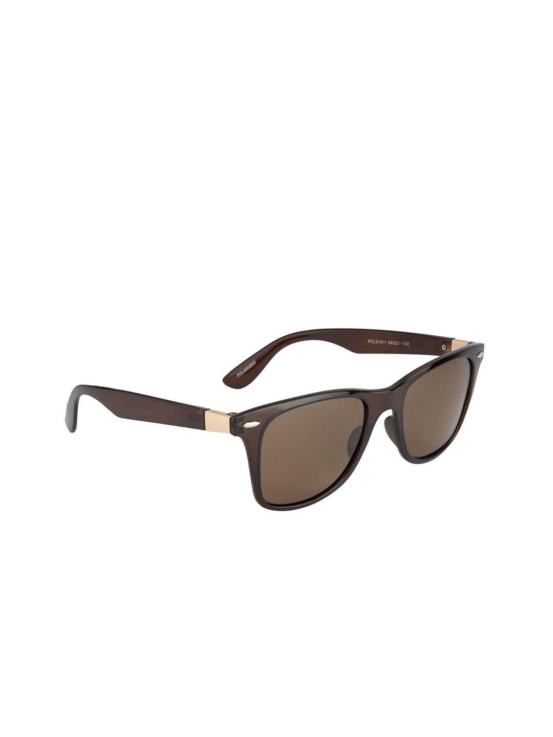 mast & harbour unisex brown lens & brown wayfarer sunglasses with polarised and uv protected lens