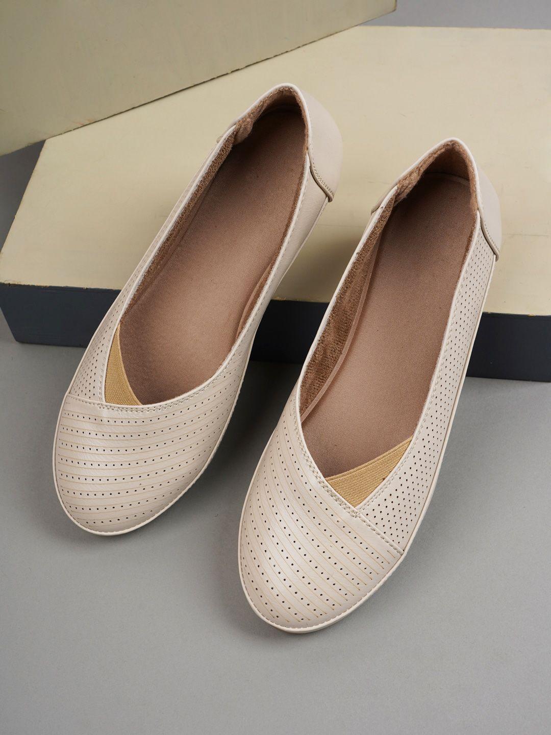 mast & harbour women cream-coloured ballerinas flats