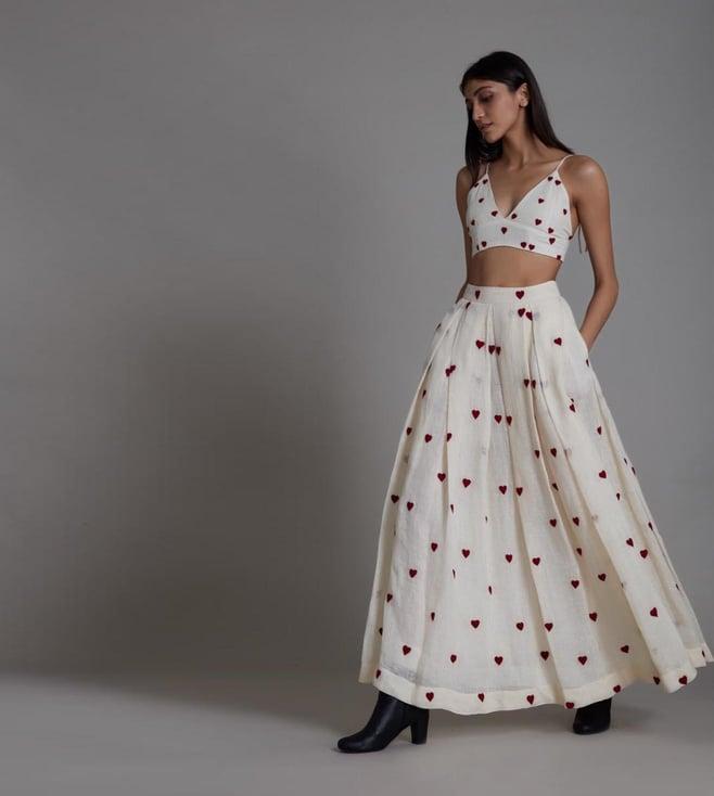 mati oatmeal heart lehenga