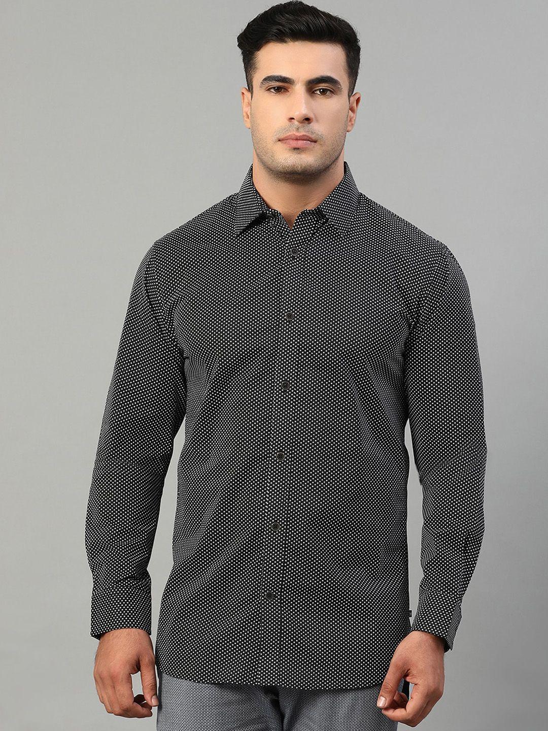 matinique men black & white slim fit printed cotton casual shirt