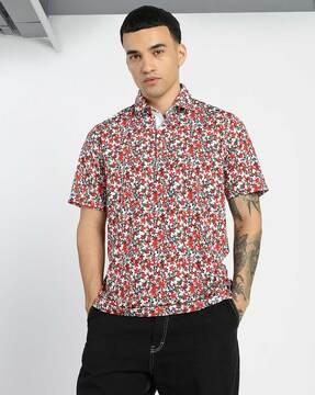 mattr lillie floral print athletic fit polo t-shirt