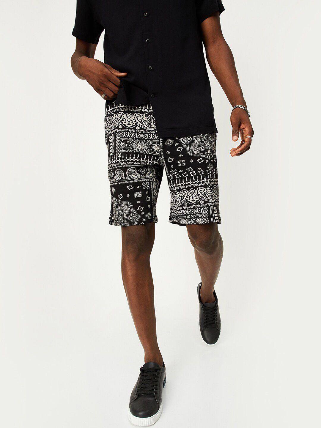 max men graphic printed mid-rise pure cotton shorts