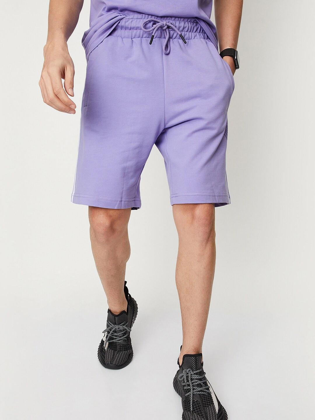 max men mid-rise sports shorts