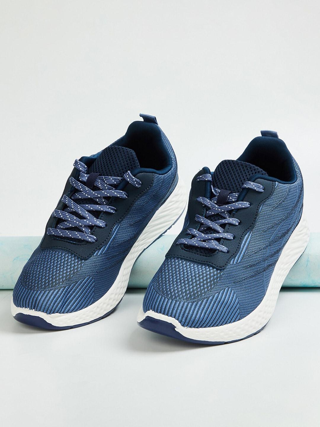 max-men-textile-flyknit-running-shoes