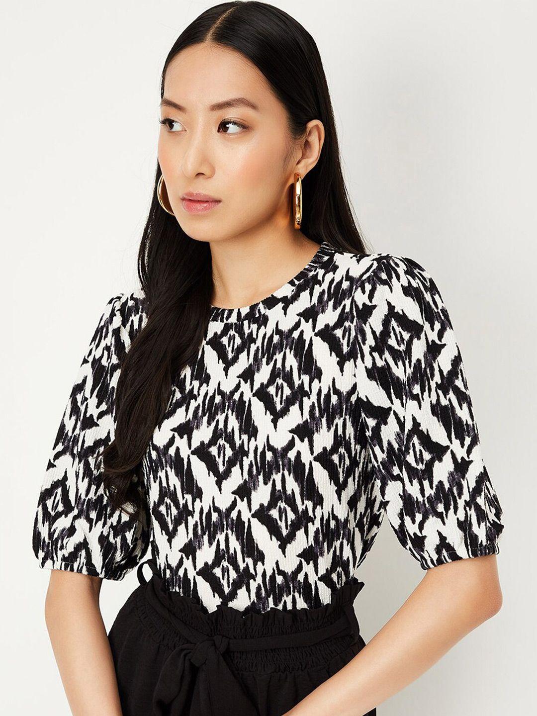 max monochrome abstract printed puff sleeve top