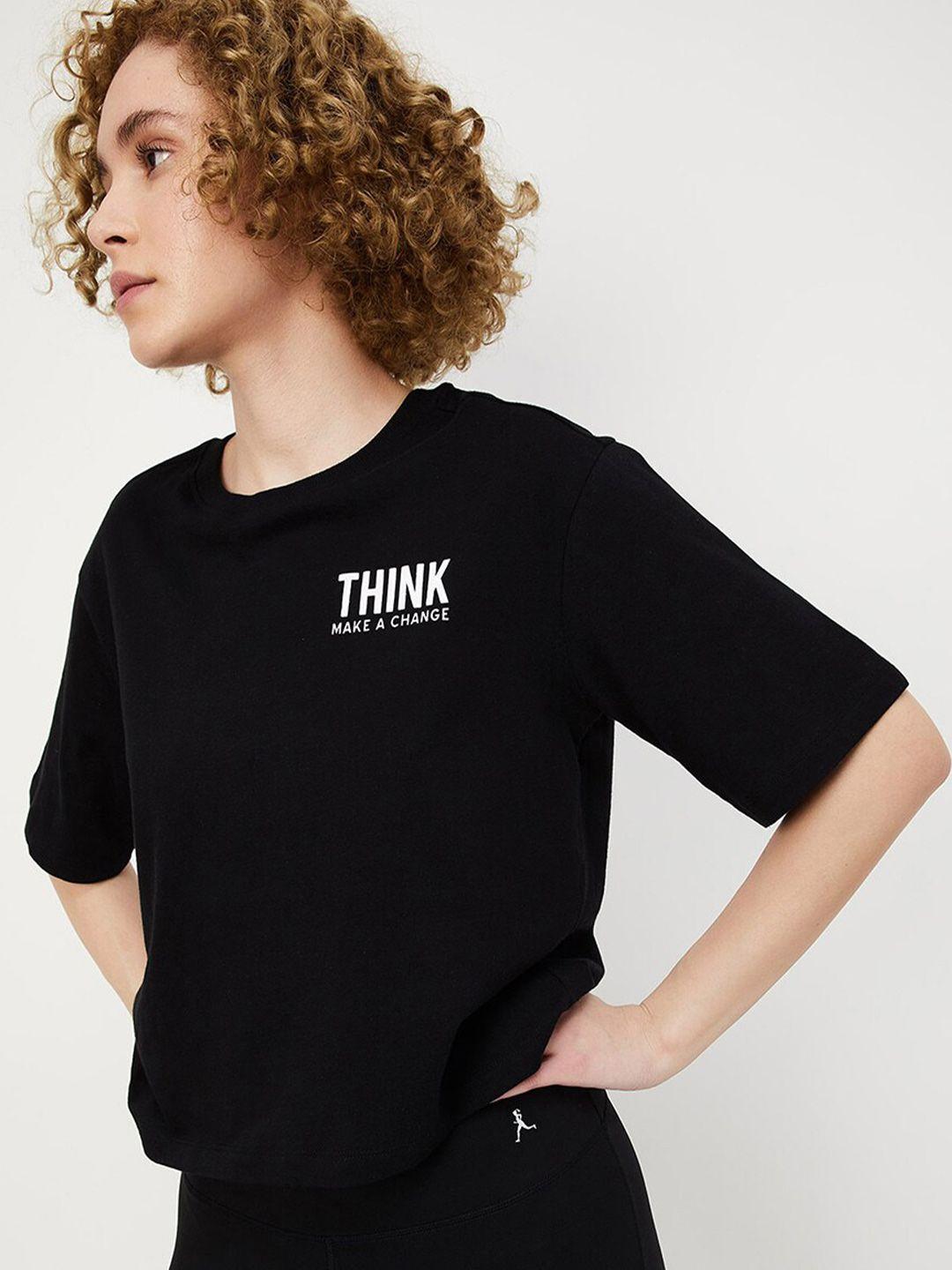 max women typography printed pockets t-shirt