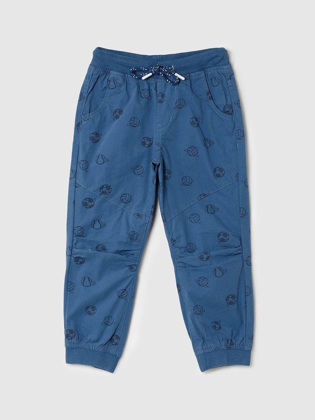 max boys blue & black printed regular fit cotton joggers