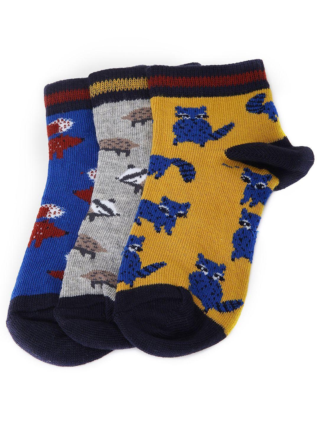 max boys pack of 3 ankle length cotton socks