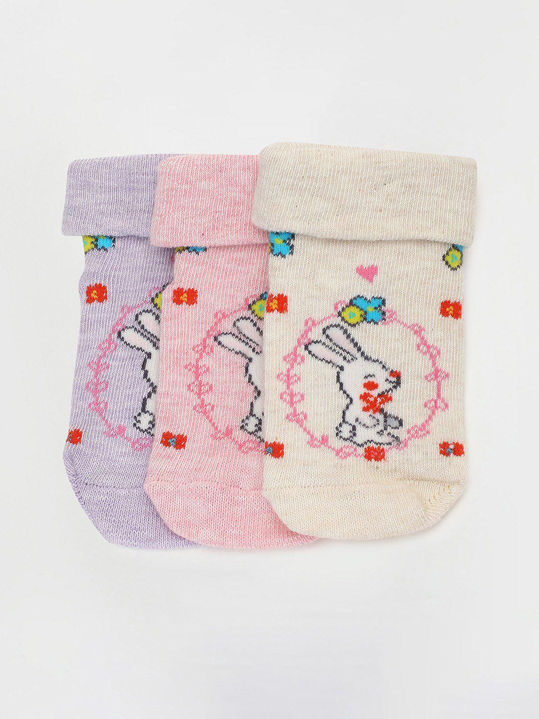 max girls pack of 3 patterned ankle length socks