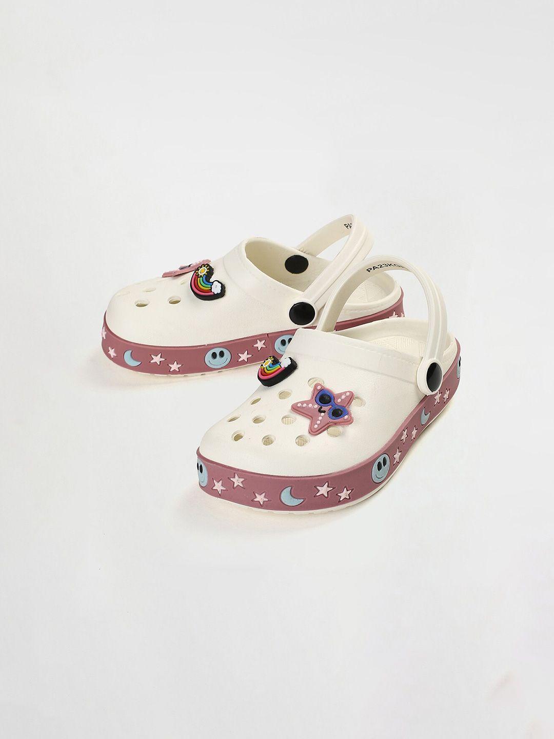 max girls white & brown clogs