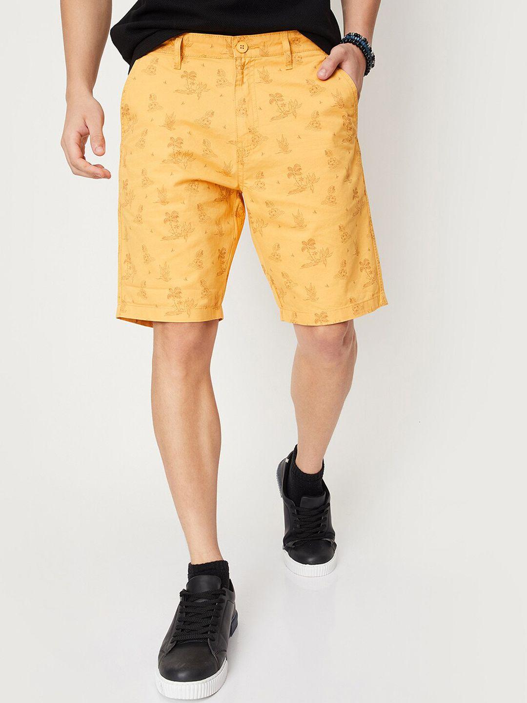 max men conversational printed mid-rise pure cotton shorts
