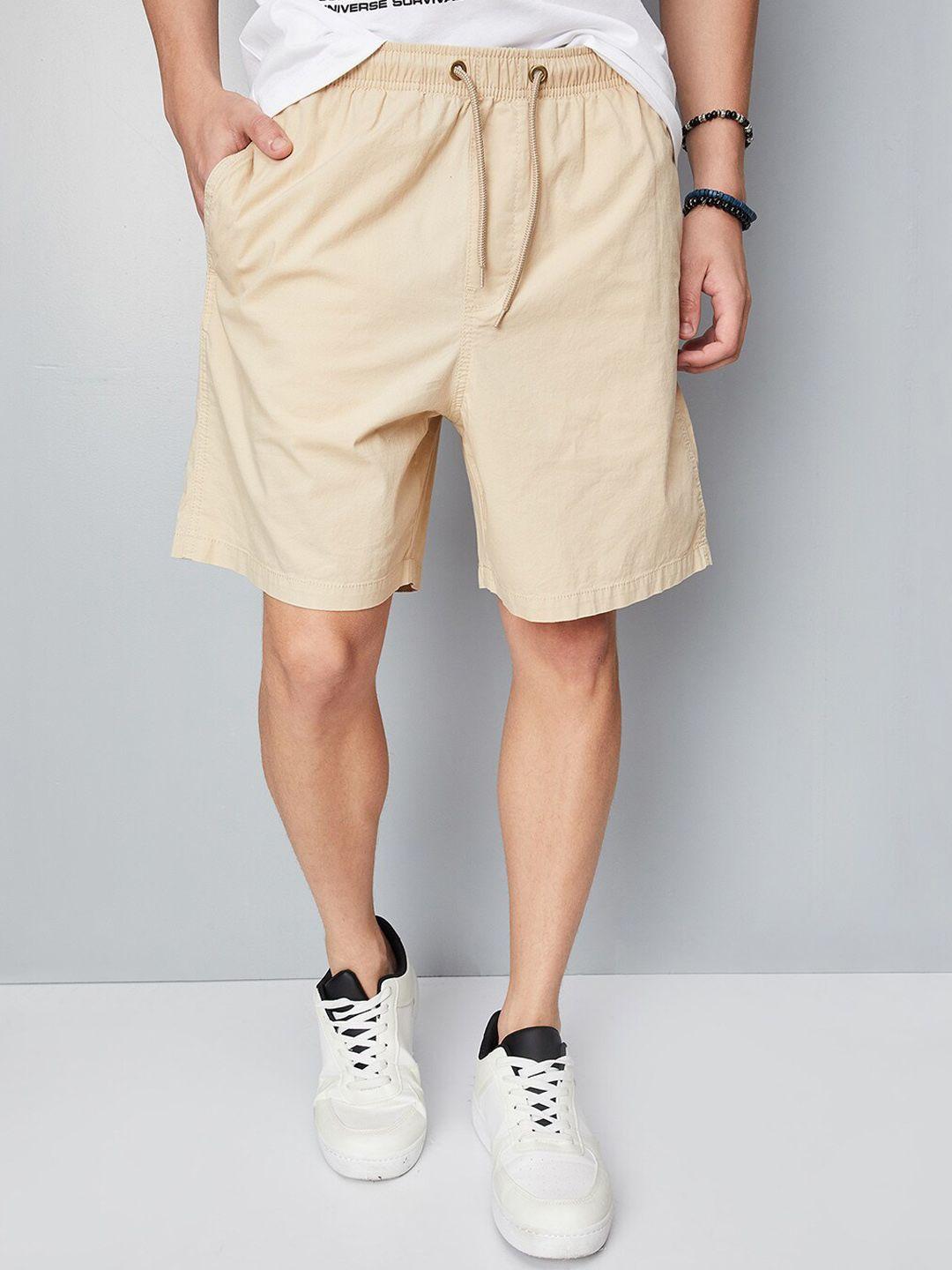 max men mid-rise regular shorts