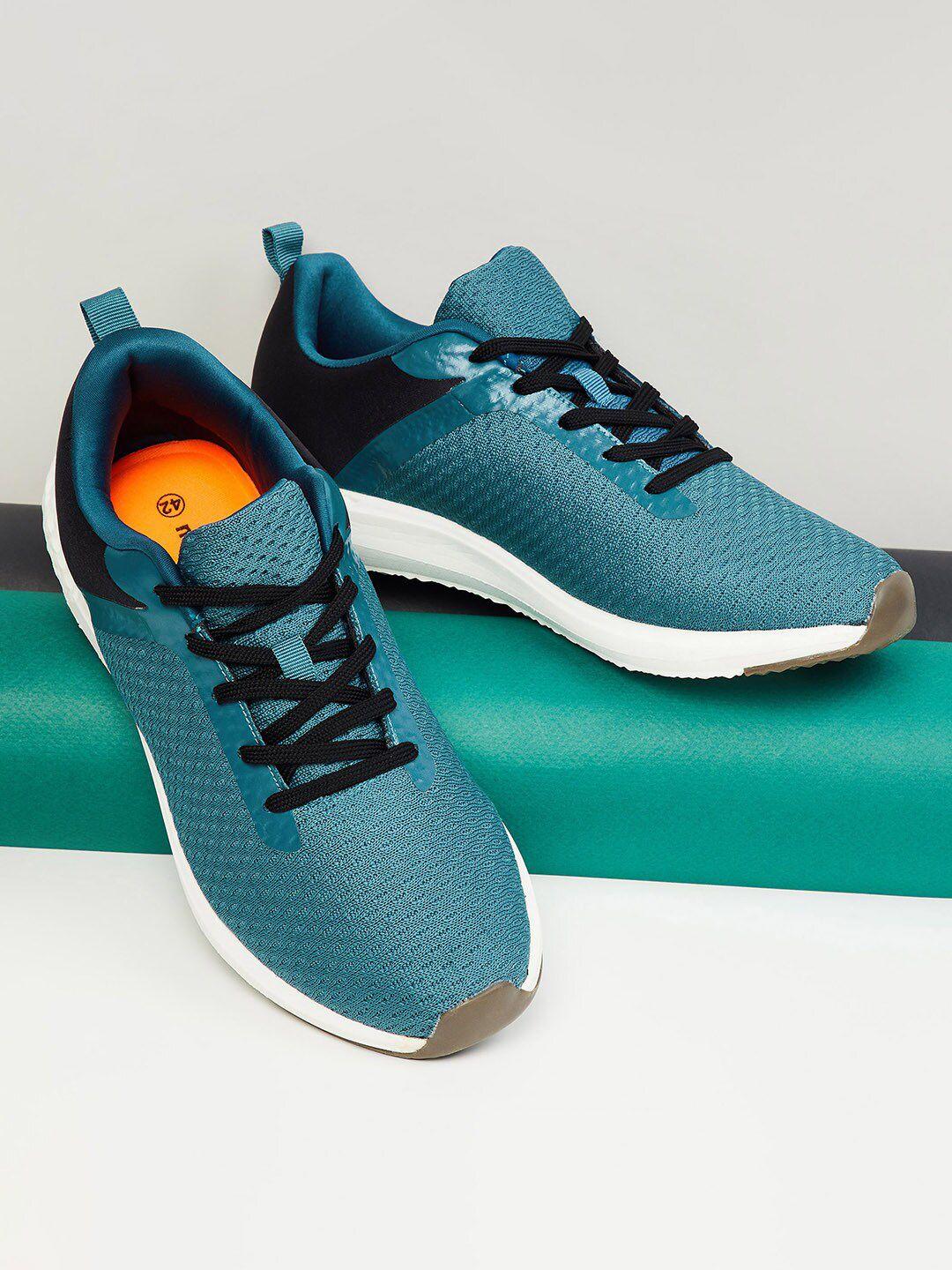 max men woven design running shoes