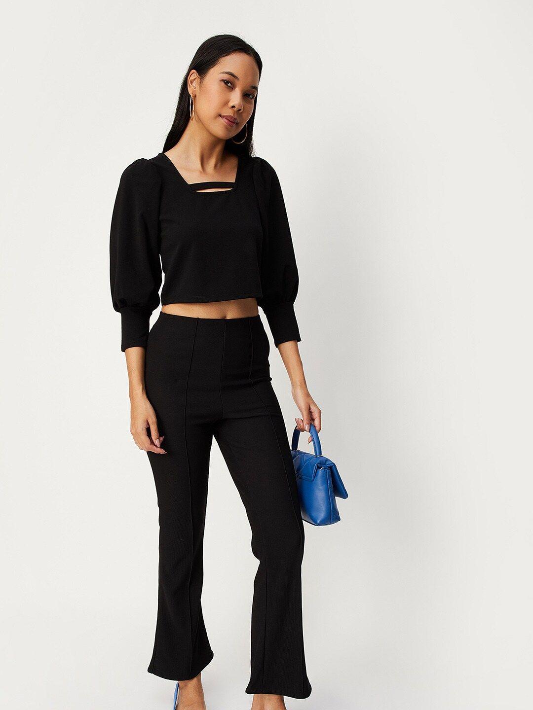 max square neck puffed sleeves crop top