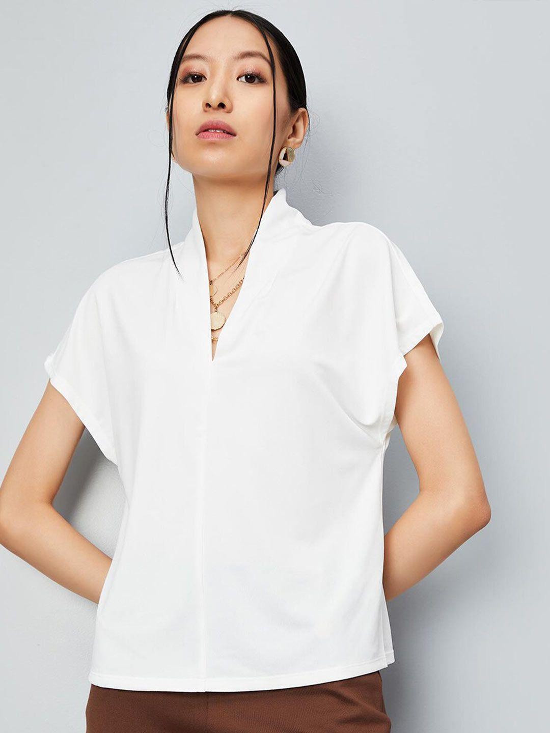 max v-neck extended sleeves top