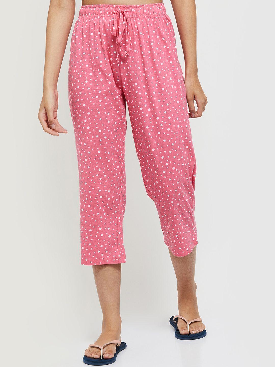 max women pink & white printed capris